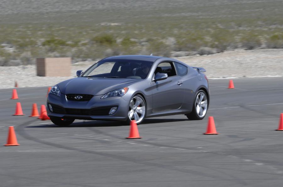  Hyundai Genesis Coupe 2010 года  (фото 219 из 300)